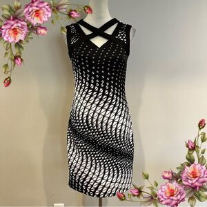 Black and White Geometric Sleeveless Dress